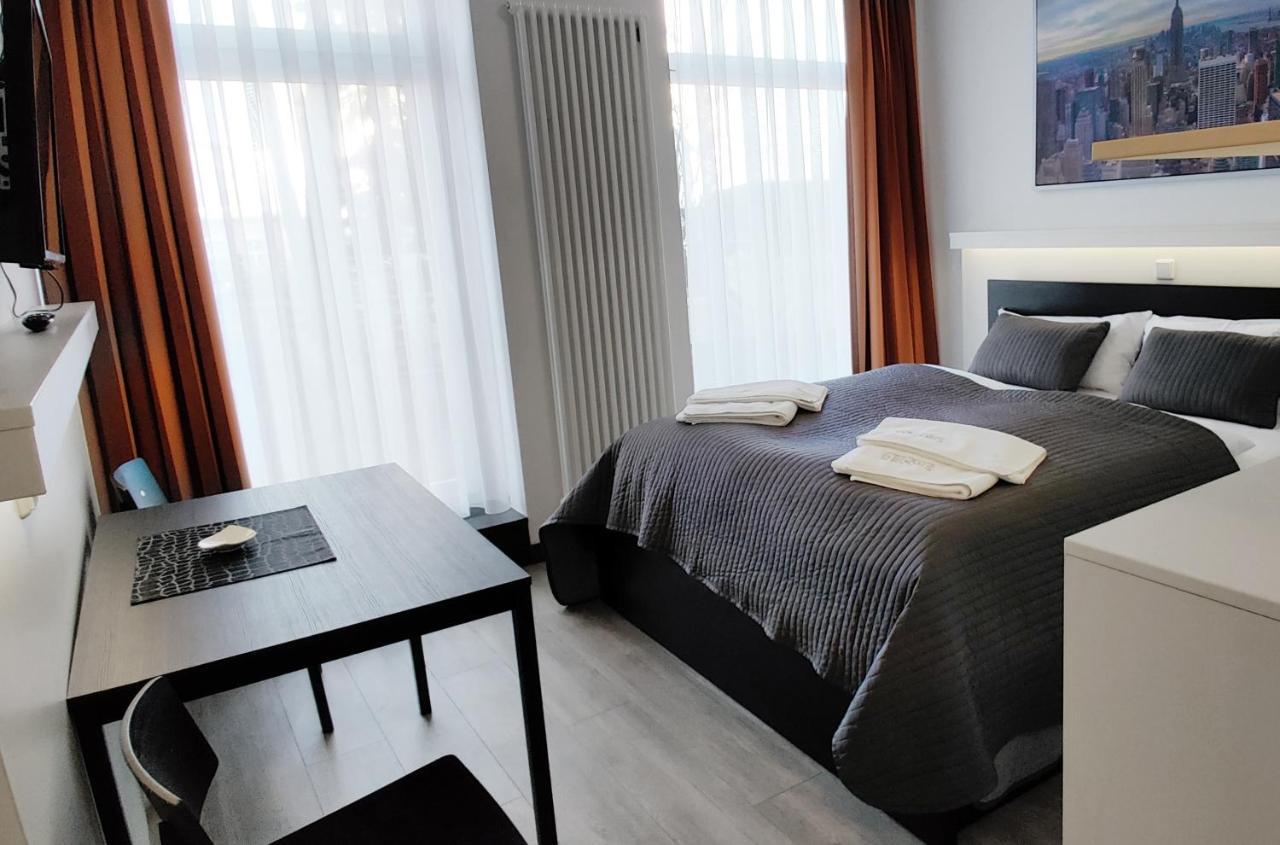 6 Rooms Apartments Berlin Exterior photo